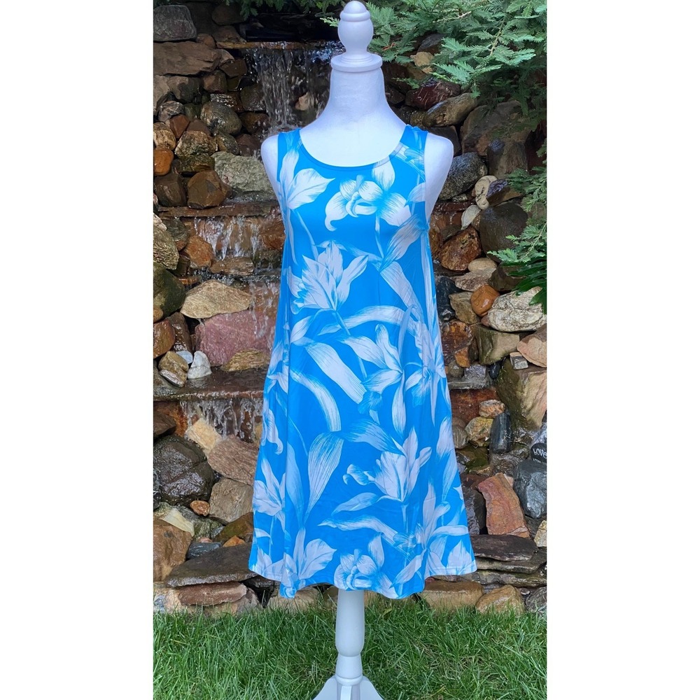 Banana Boat Sundress Size Medium new with tags Blue Floral UPF 50+